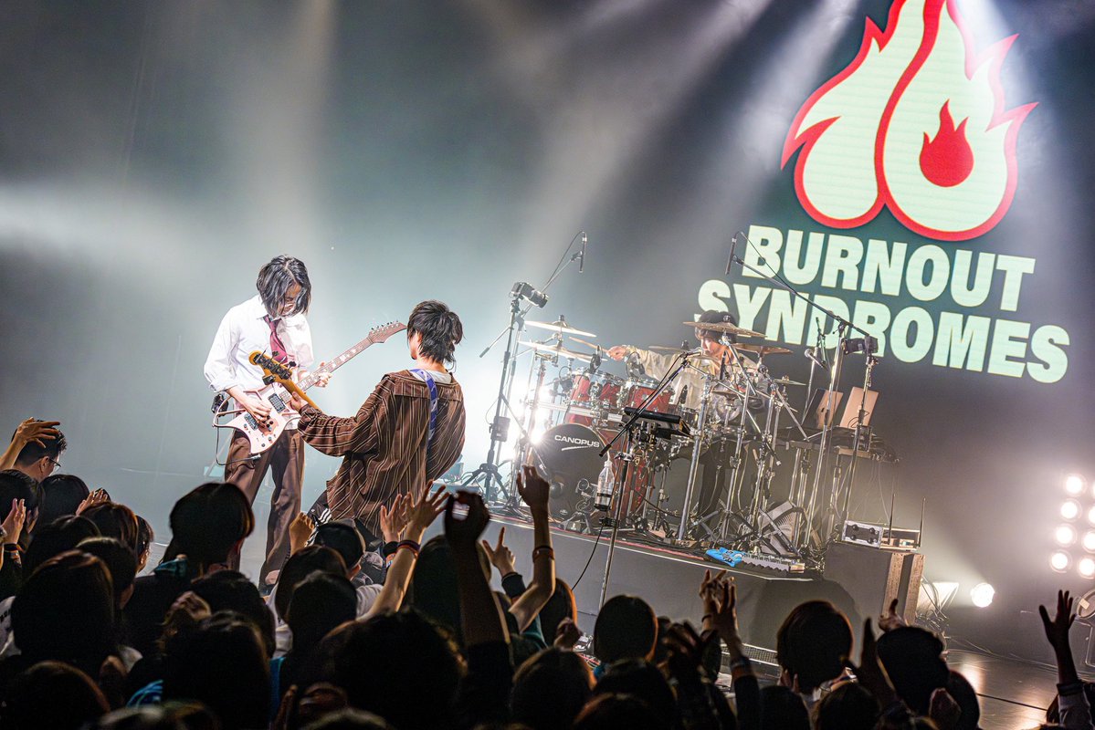 BURNOUT SYNDROMES tweet media