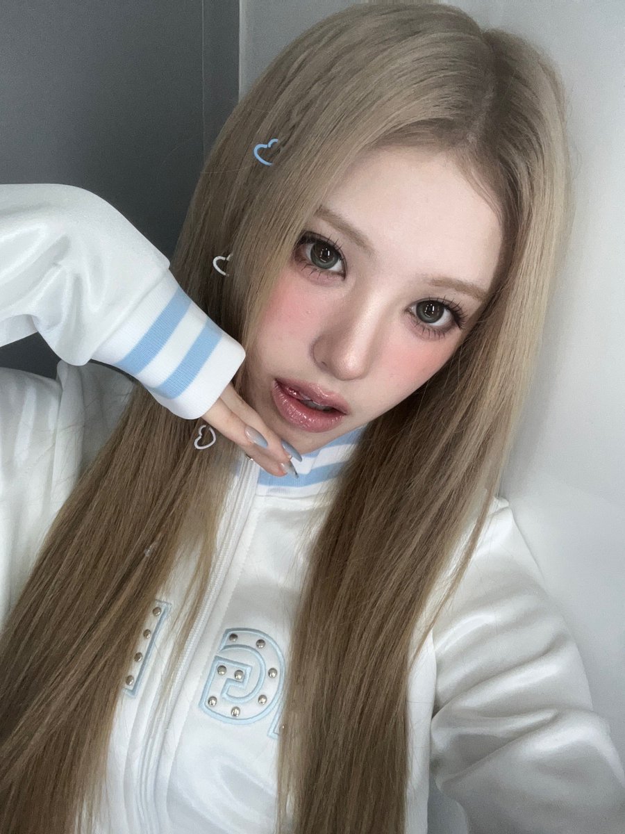 oddyouth_offcl's tweet photo. [💛] 
오디즈 항상 먀음 🫶

#마야 #MYAH   
#ODDYOUTH #오드유스 
#Babyface https://t.co/WlrIjAiLBo