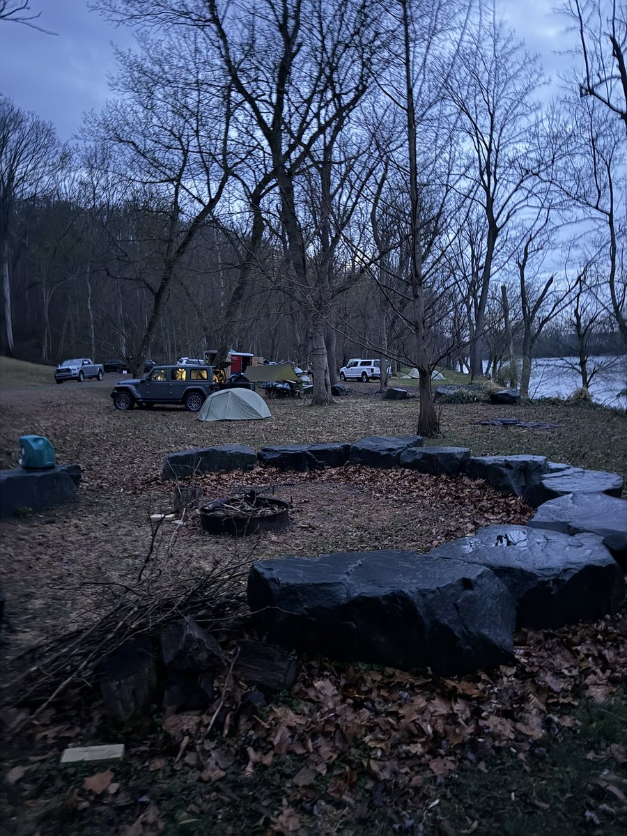 Adam Rossi tweet media