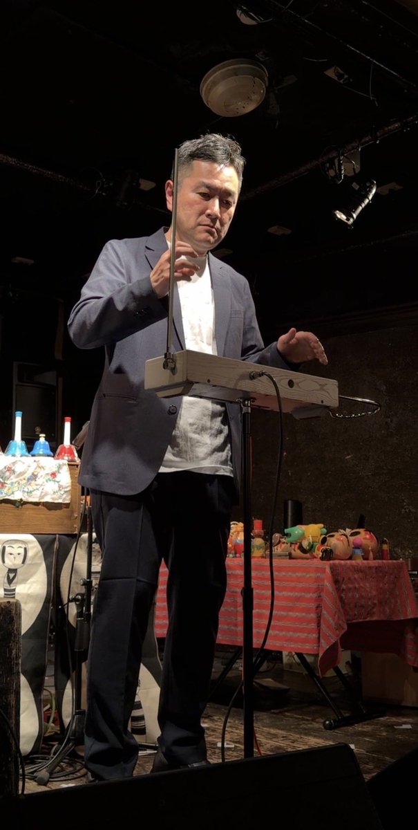 るーざー tweet media