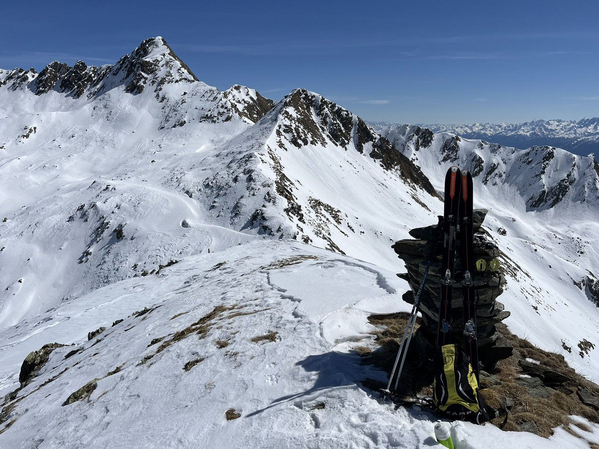 Un bel giretto tra il Pizzo Bello e il Monte Vignone su e giù sfruttando quelle belle sponde solive