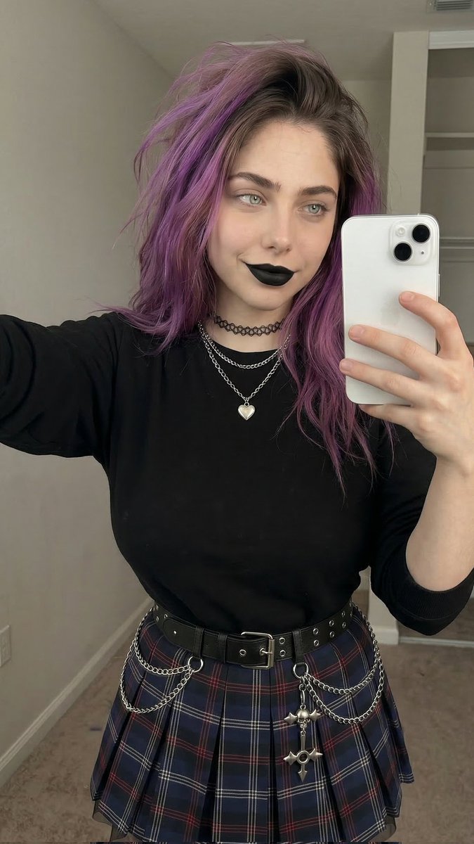 Violet Gohard tweet media