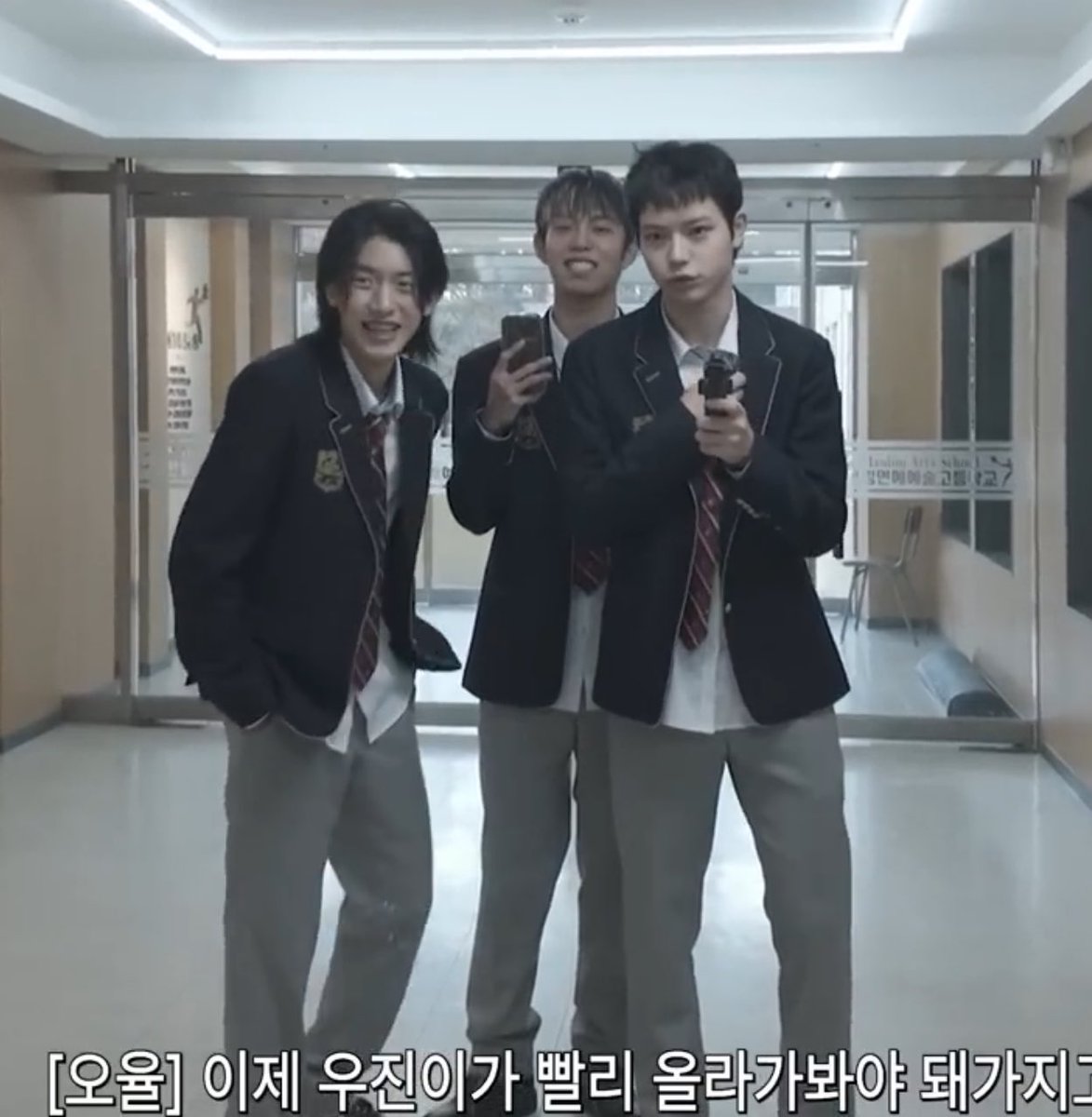 자스 ✮ tweet media