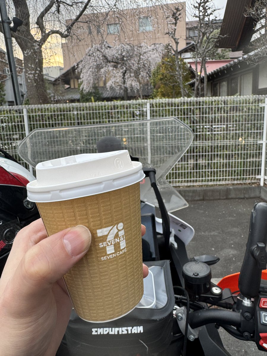 くりす・まーち tweet media