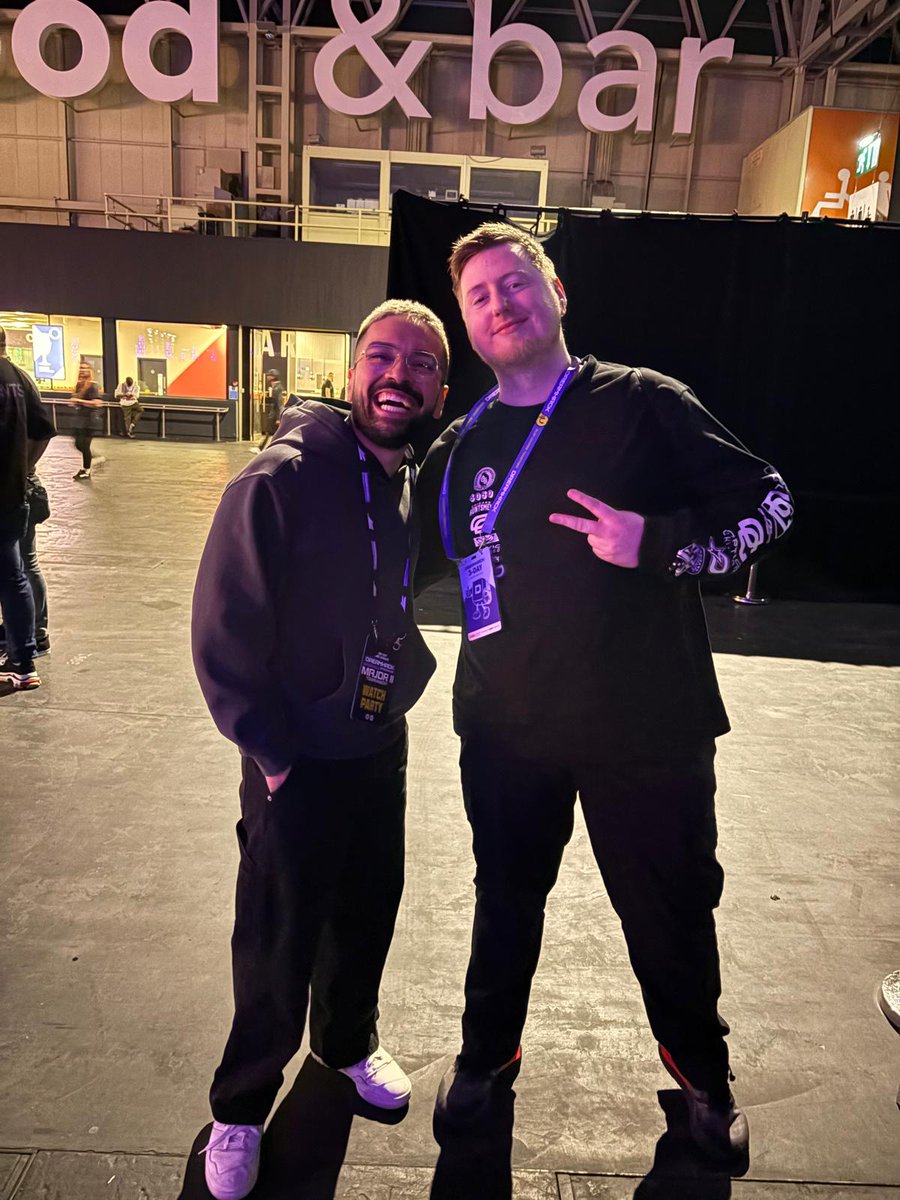 Dalus @ Dreamhack Birmingham tweet media