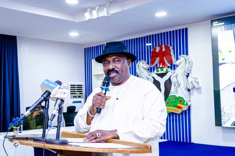 NigerianFLIGHTDECK tweet media