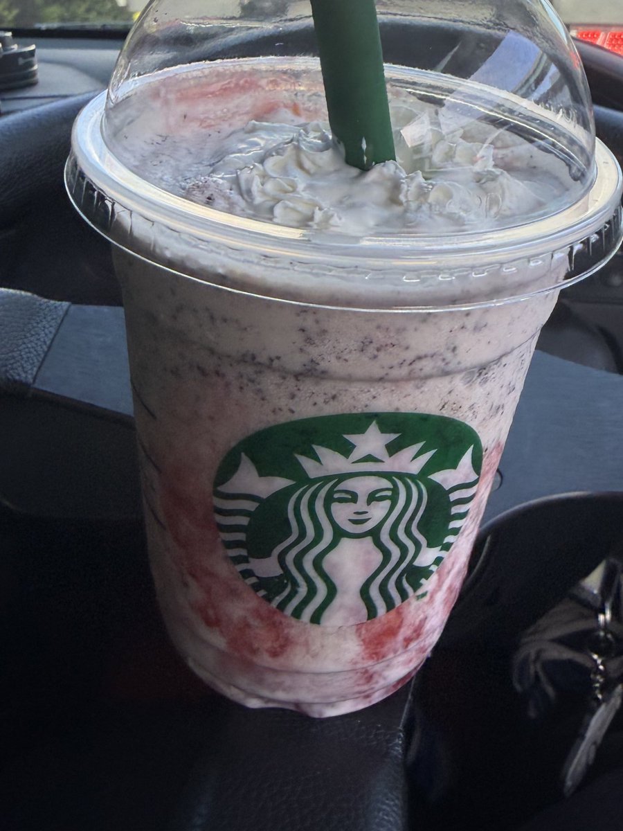 おかちー tweet media