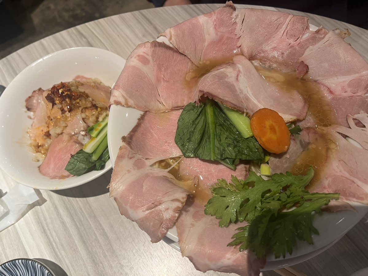 ringosake_riko's tweet photo. 3日半私がいないと冷蔵庫が空っぽで、イオンの買い出し含めて土竜（mogura）へ。昨夜バイトで遅かった息子は起きないと思ったら、土竜なら行きたい、起きる、と一緒に。

@menyamogura2014 https://t.co/P4OA7dzrcv