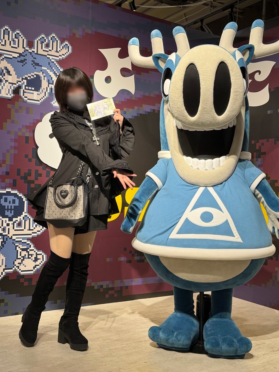nua__o0's tweet photo. .*･ﾟ おしらせ .ﾟ･*.

本日ブラックDay🖤⋆͛*͛
ﾃﾞﾝｶﾉ達が黒いお衣装でお給仕するよ～ｯ❕

2️⃣枚目の画像を提示で✧豪華景品✧が当たるくじが引けちゃう……!?😳

🌟にゅあ氏は20:00からお待ちしてますｯ🌟

@denkano https://t.co/5dSDRb7DQ8