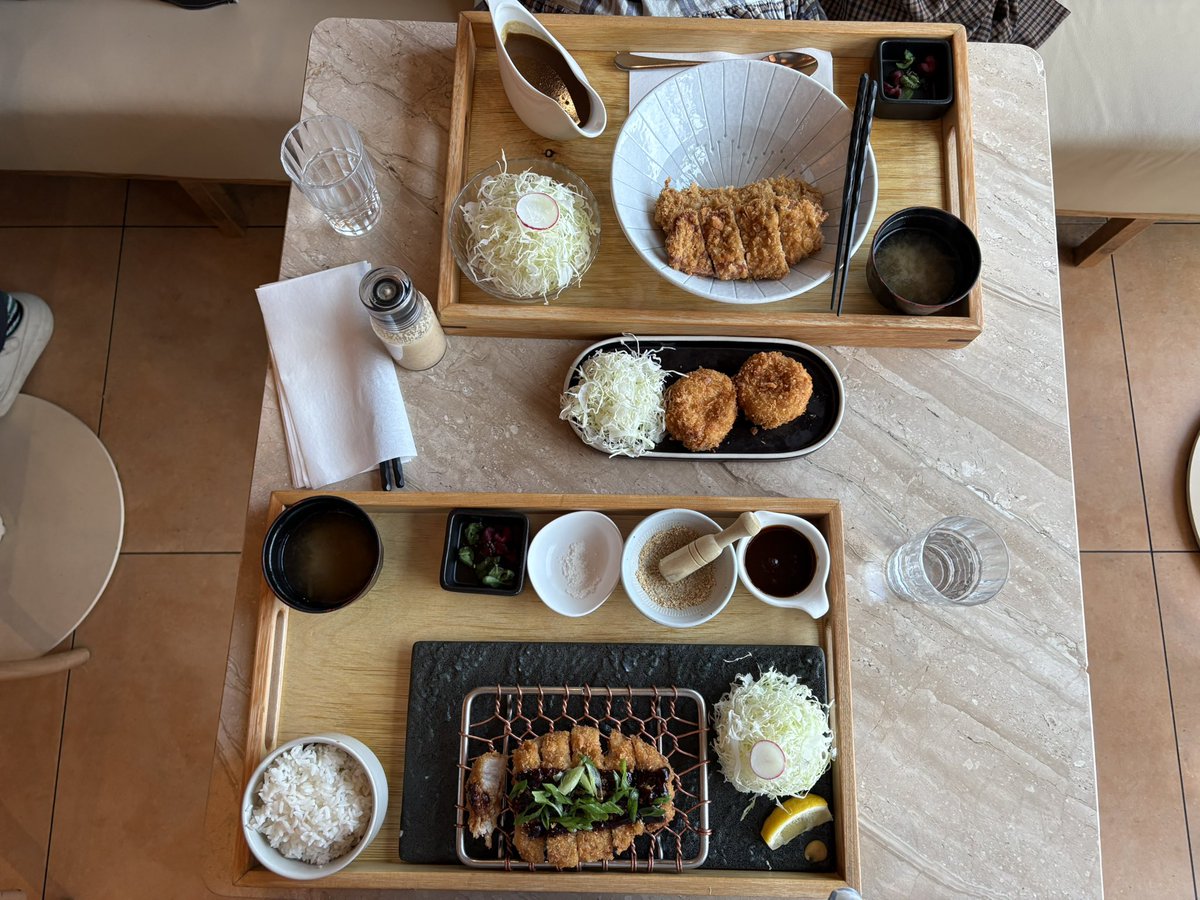 想吃Poutine的阿尔酱🐧🐰🍟 tweet media