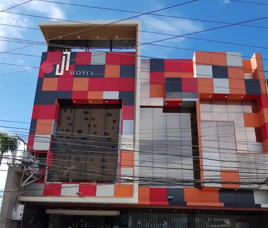 deussSDm tweet media