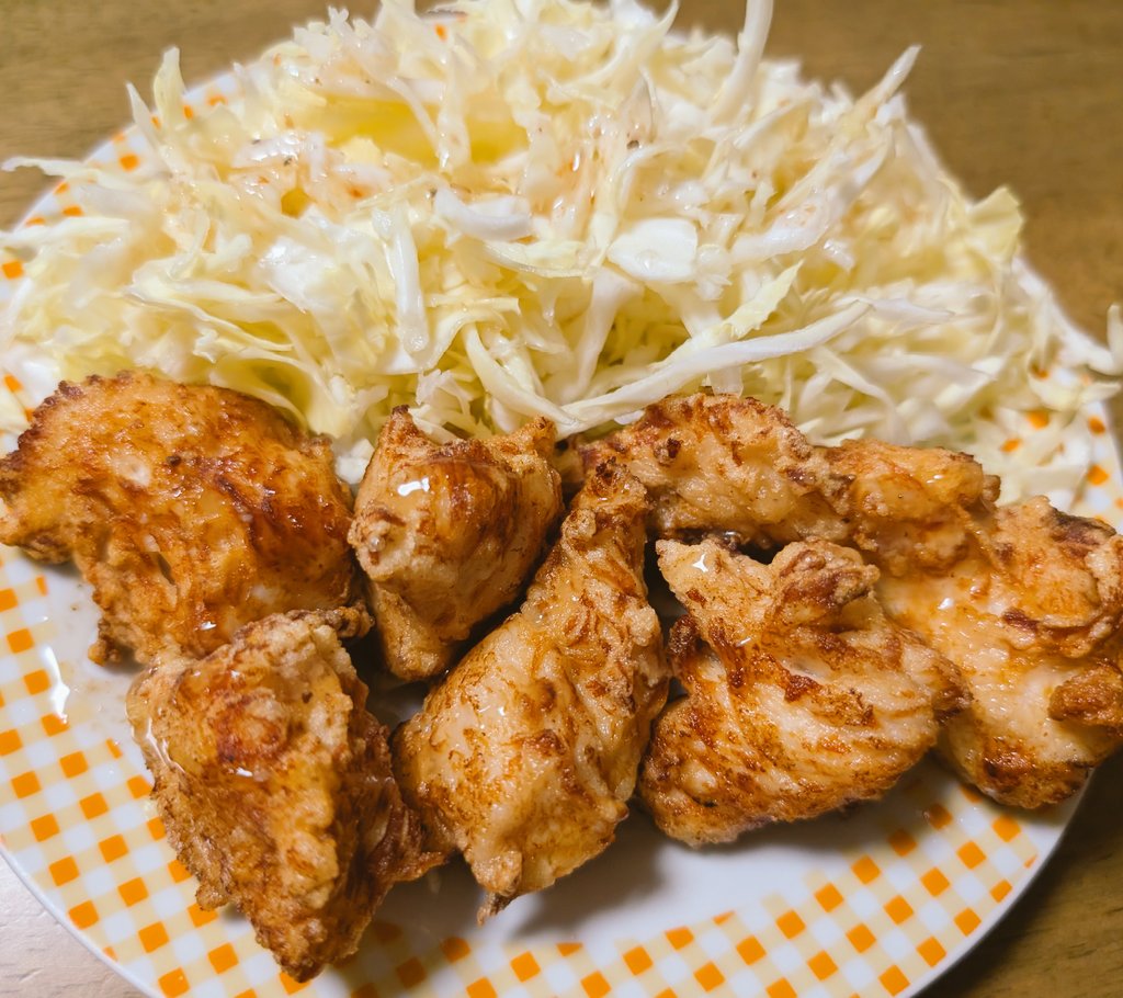 えなし tweet media