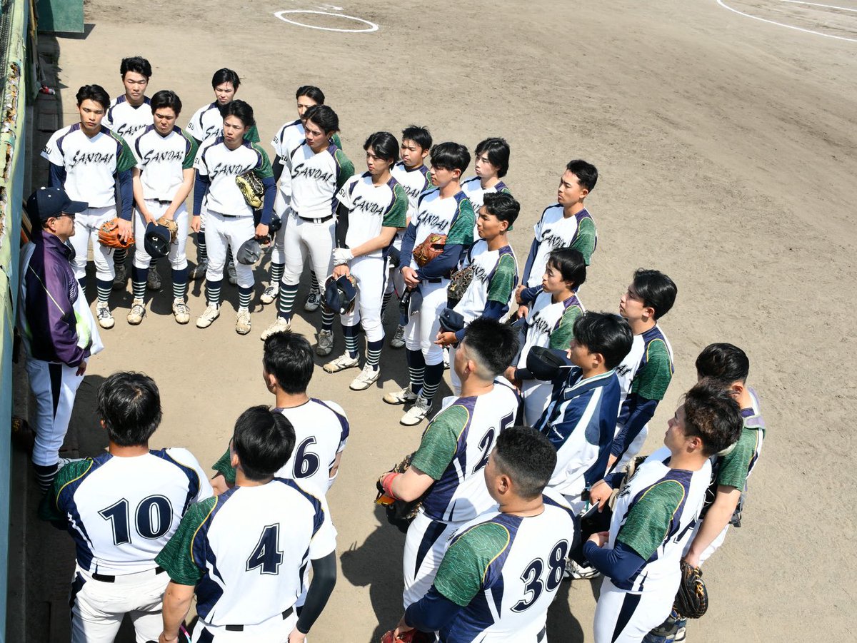 SSU_OFFICIAL's tweet image. 【⚾️硬式野球部速報🔥】
本日行われた春季リーグ開幕戦、見事5-0で快勝🙌最高のスタートを切りました✨
まさかに、チーム一丸で掴んだ勝利！
リーグ戦は始まったばかり。この勢いで次も突き進め💨
今シーズンも熱い応援をお願いします📣
#静岡産業大学 #SSU #硬式野球 #おめでとう #春季リーグ