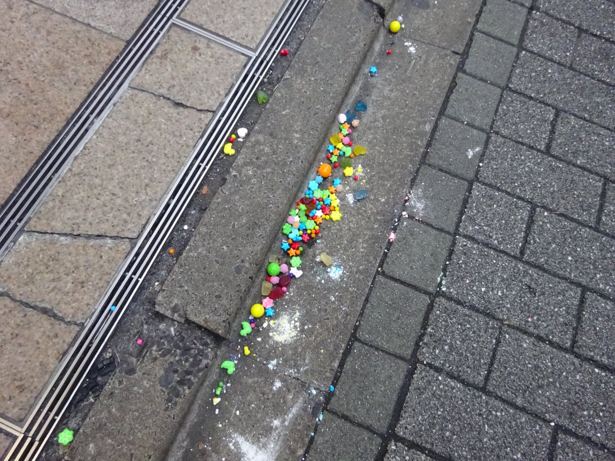 爆発電波 tweet media