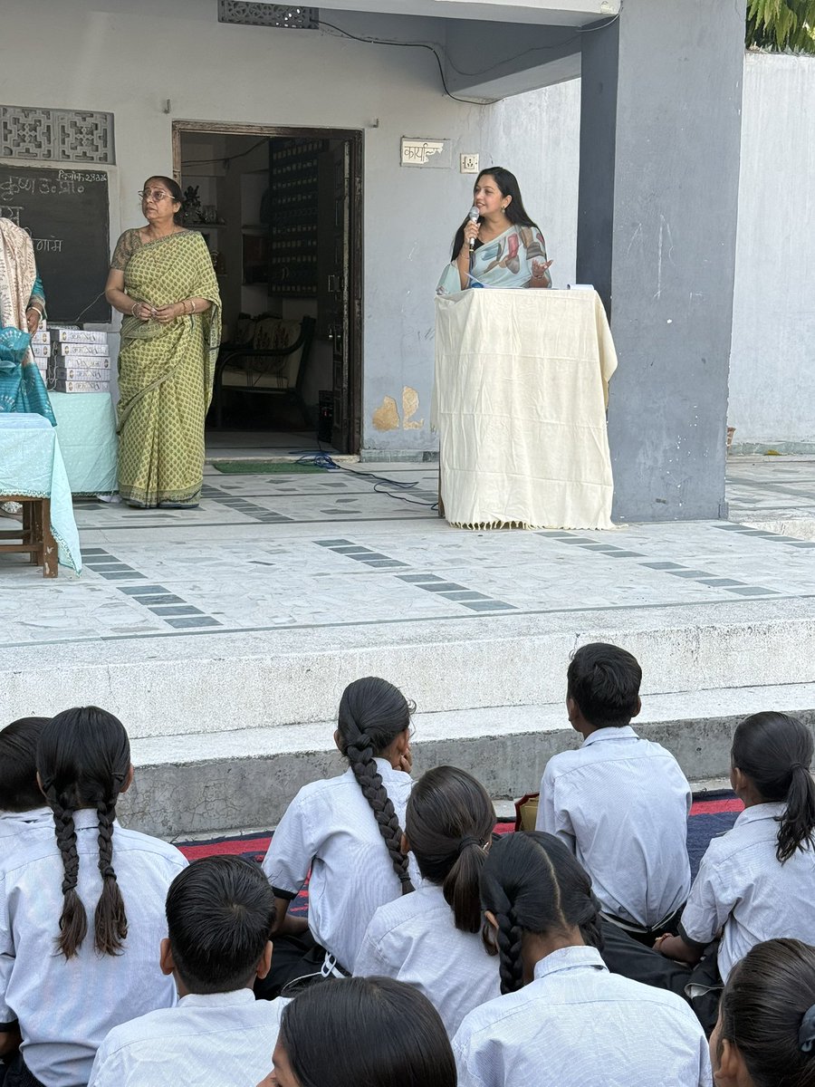 Sonakshi_V's tweet image. A proud day at the school we support through @ShaktiFIndia 🌟
Kids received their results along with rewards and appreciation , but their smiles and confidence were the real achievement.
Grateful to be a part of their journey❤️
#EducationMatters #ProudMoment #ShaktiFoundation