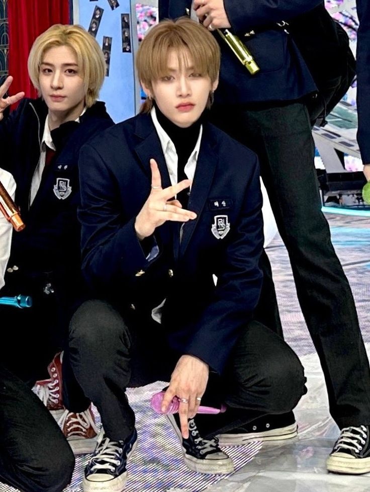 609 (이나) tweet media