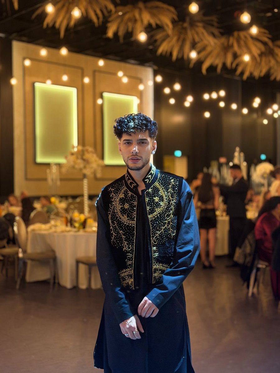 masih_2000's tweet photo. Abut last night 
#wedding #germany  #afghanoutffit #massiullahdesign https://t.co/hdFHYzxMYu
