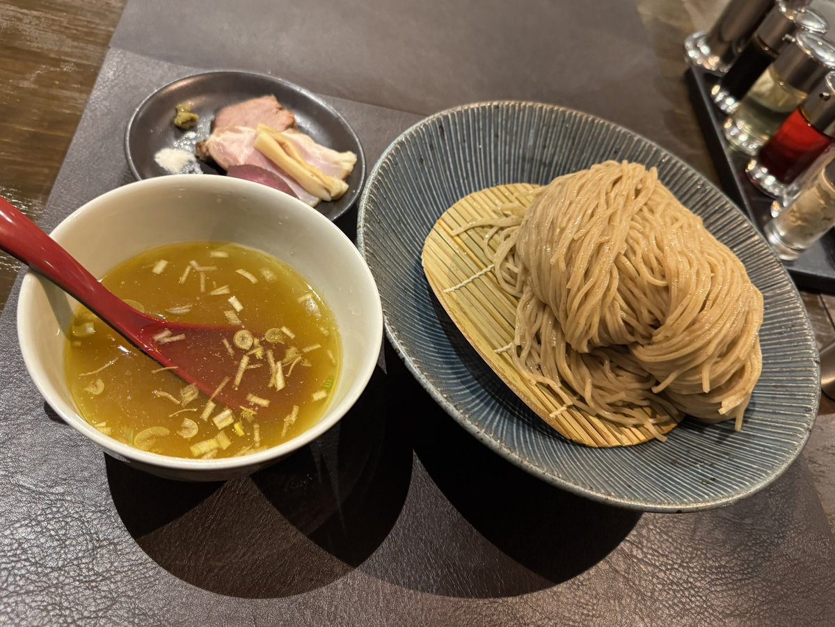 やまんば弟 tweet media