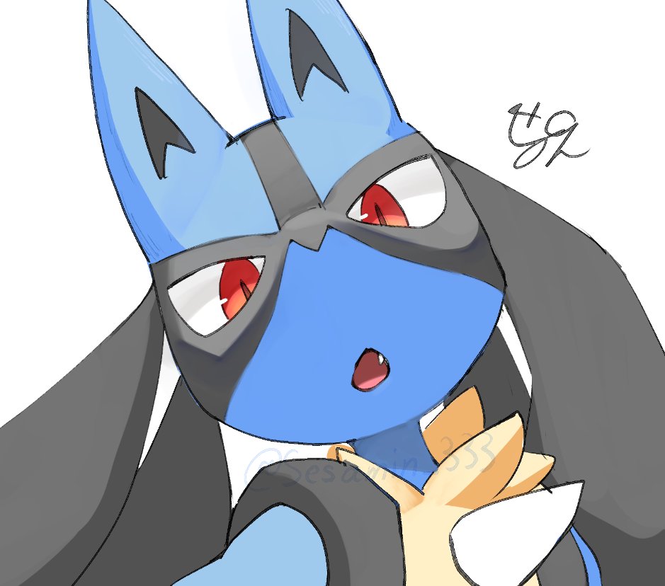 ポーズうまくいかないから顔だけ上げちゃお