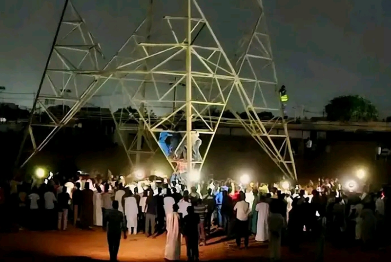 إياد الحمود tweet media