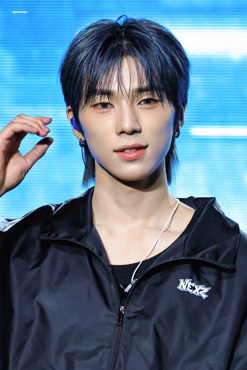 𝙎𝙥𝙚𝙘𝙩𝙧𝙪𝙢- tweet media