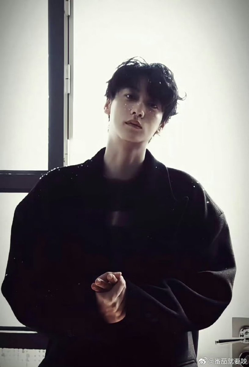 romanticerror tweet media