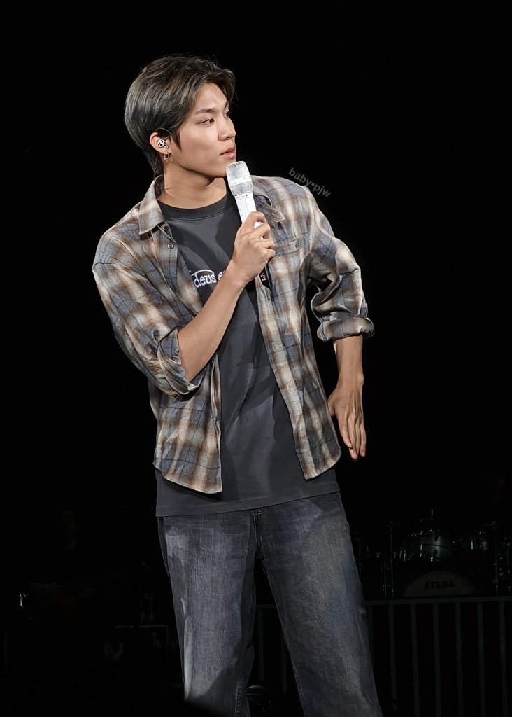 baby•pjw tweet media