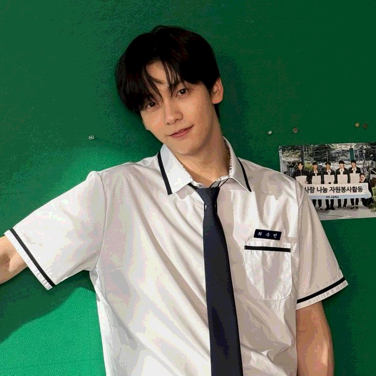 hbniem's tweet photo. ㅤㅤㅤㅤㅤㅤ🌑 | Samuel | 𝟮𝟭.
ㅤㅤㅤㅤㅤㅤ    `some nsf̲𝘄.`
ㅤㅤㅤㅤㅤㅤ    bsxl. | 𝗌𝗐𝗂𝗍𝖼h. https://t.co/q5DHMjxtG3