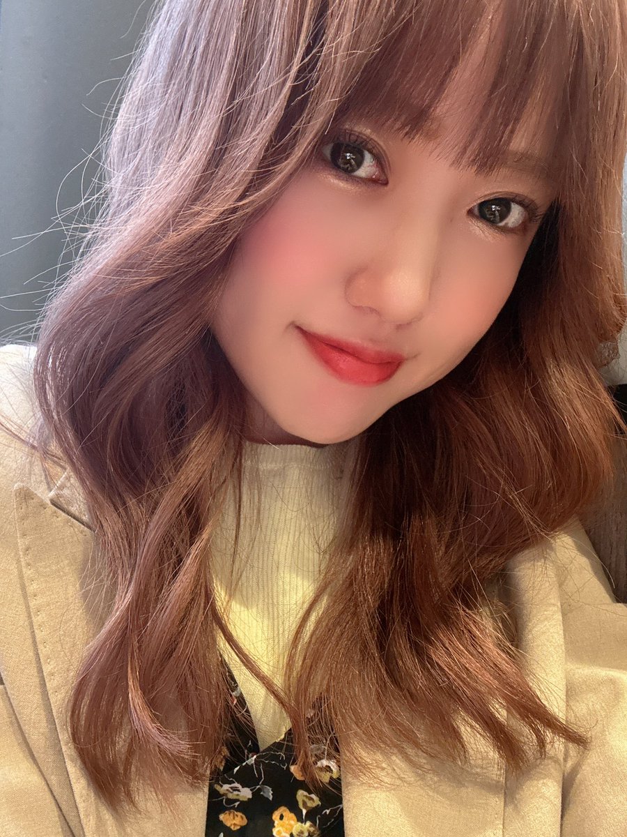 New ヘアー💇🏼‍♀️
明日は推し活！染めたよーん💛