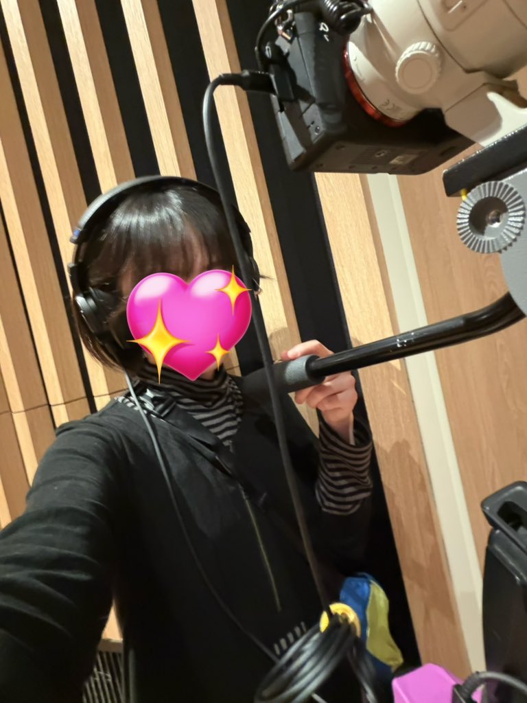 에모 エモ tweet media