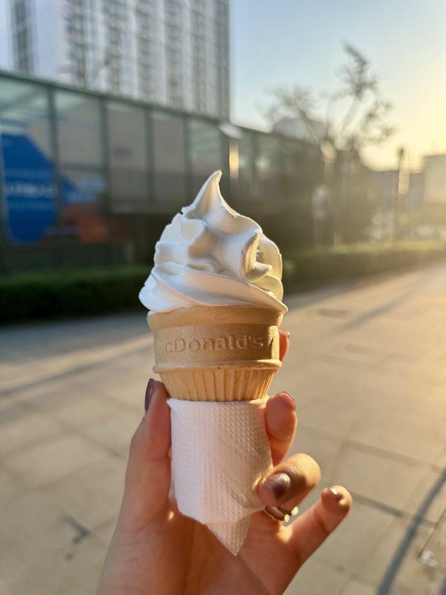 Itsokaayy tweet media