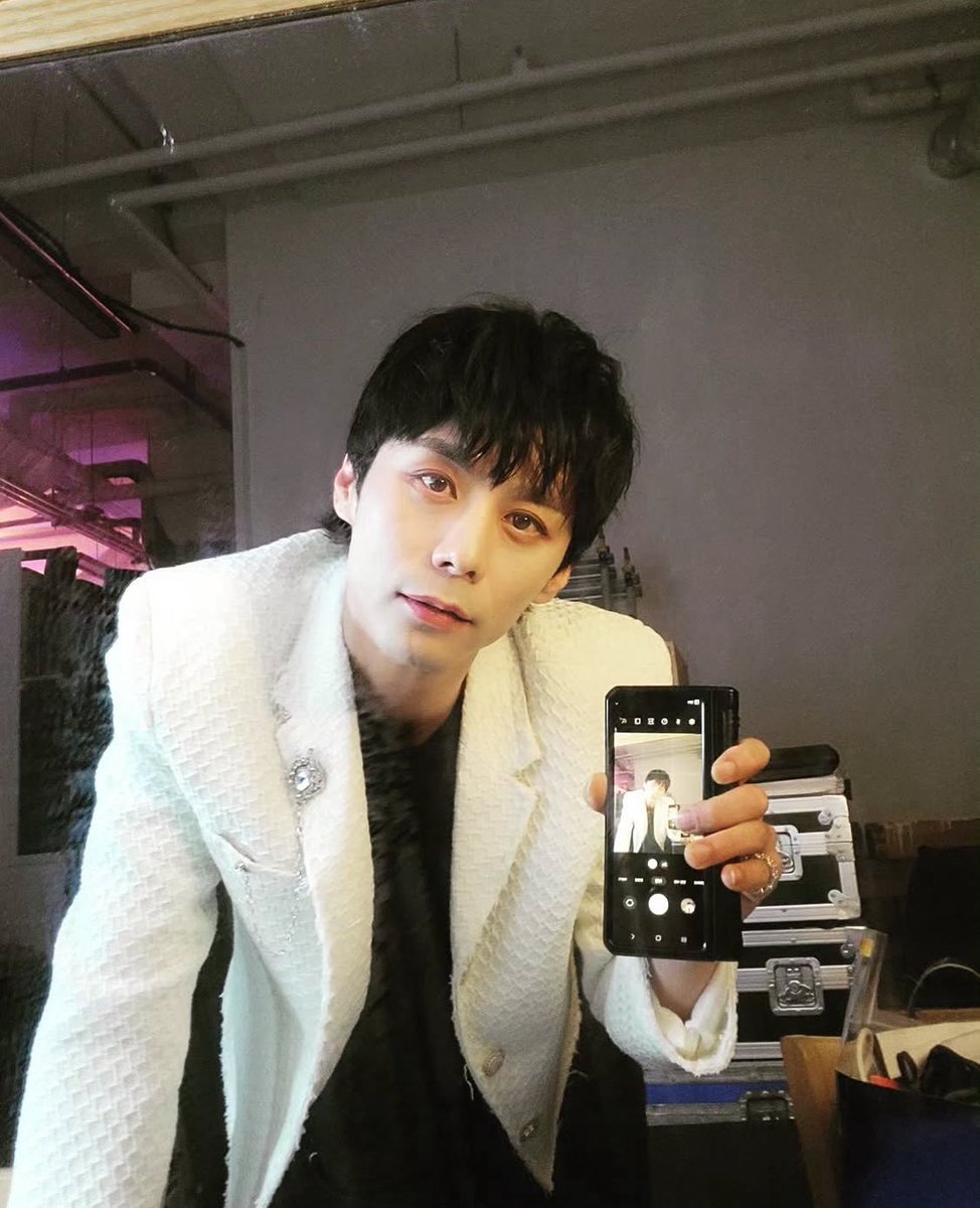 휴 ✈️ 8N, 25N tweet media