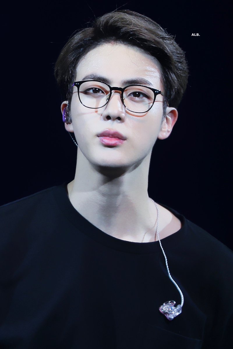 A LITTLE BRAVER 🐬 tweet media