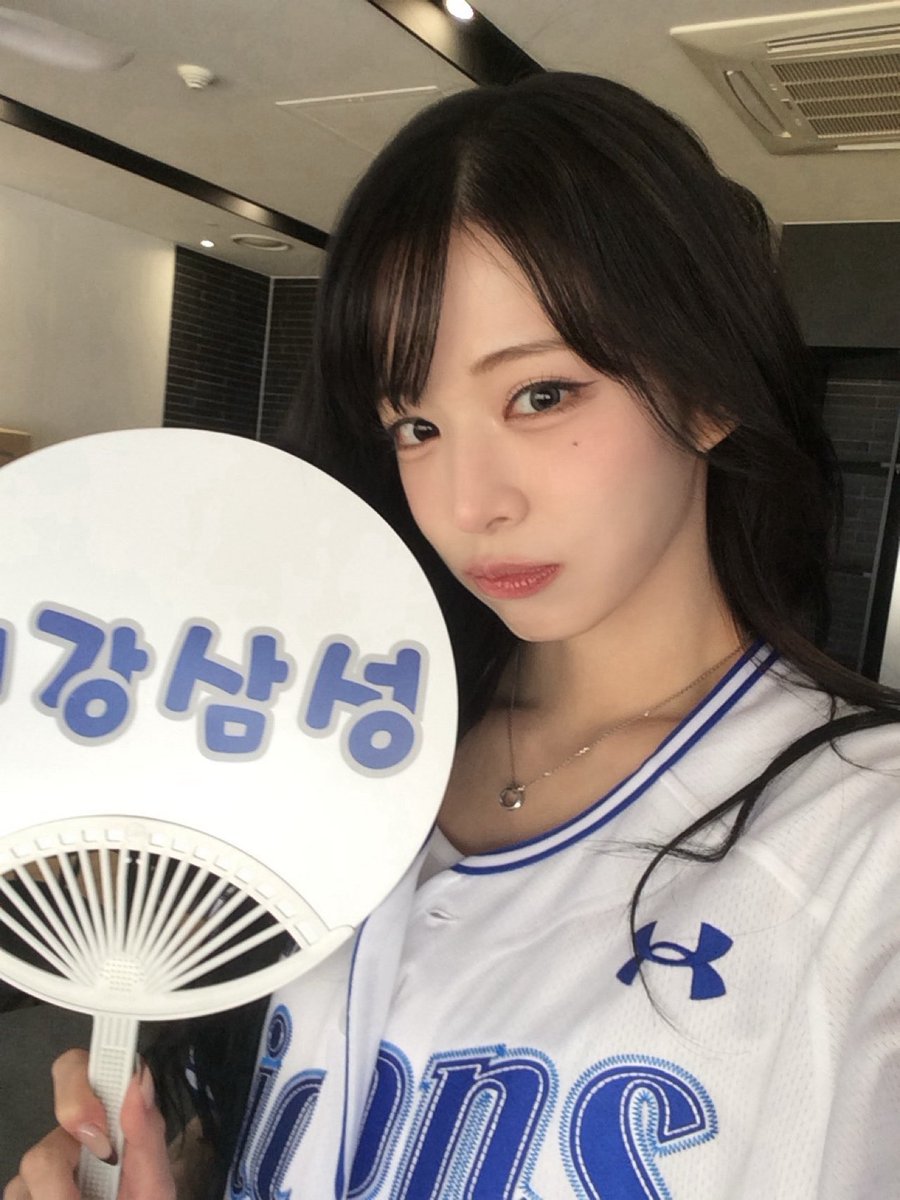 fromis_9 [프로미스나인] tweet media