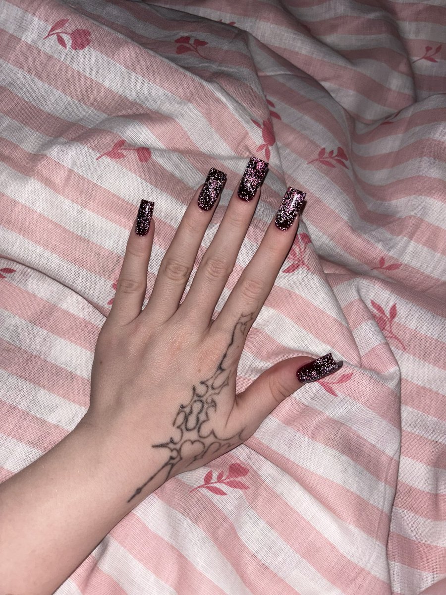 ✎︎хаемж ➳♡ гфшка минсына🕊 tweet media