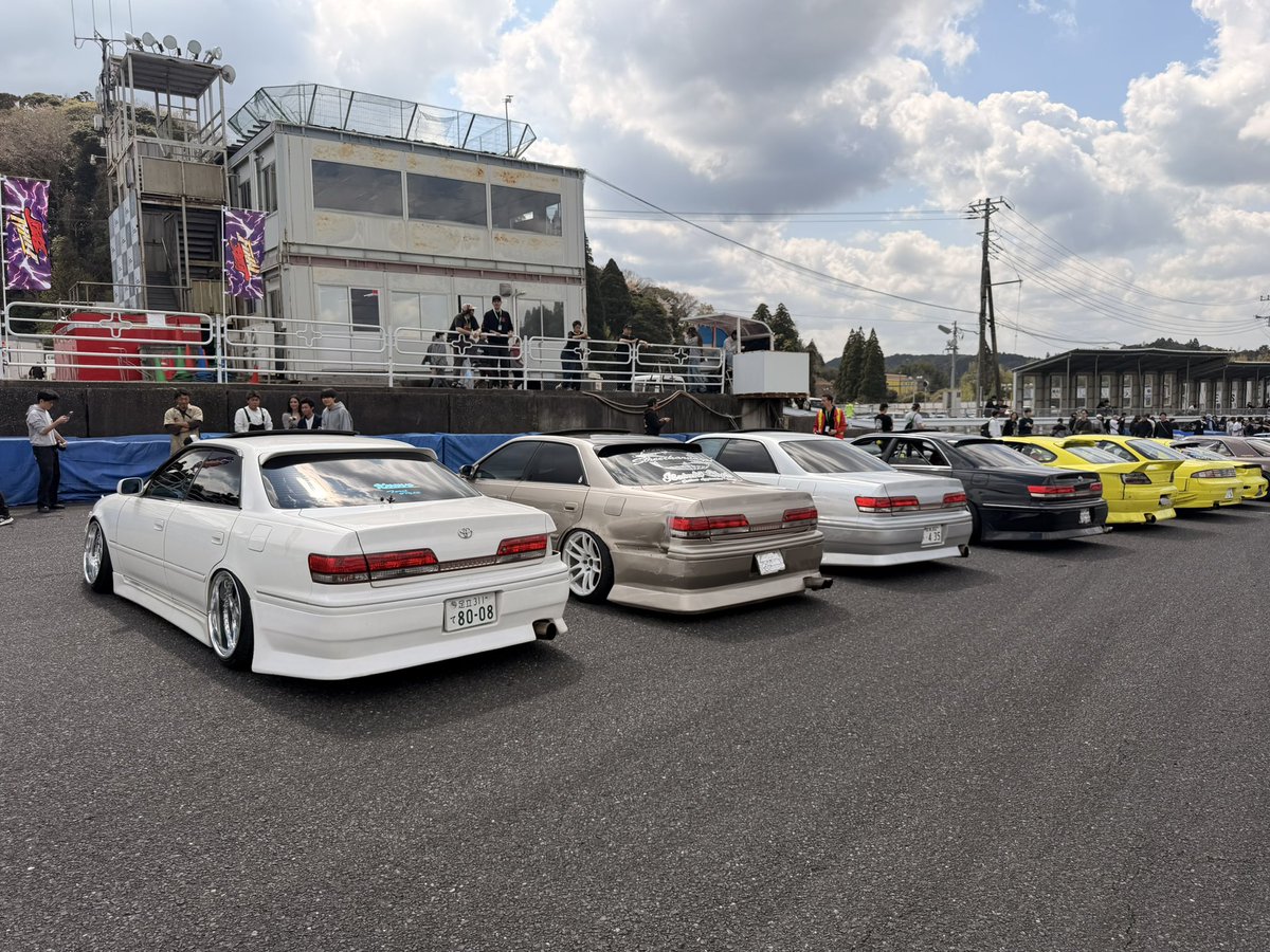 あかがわ tweet media