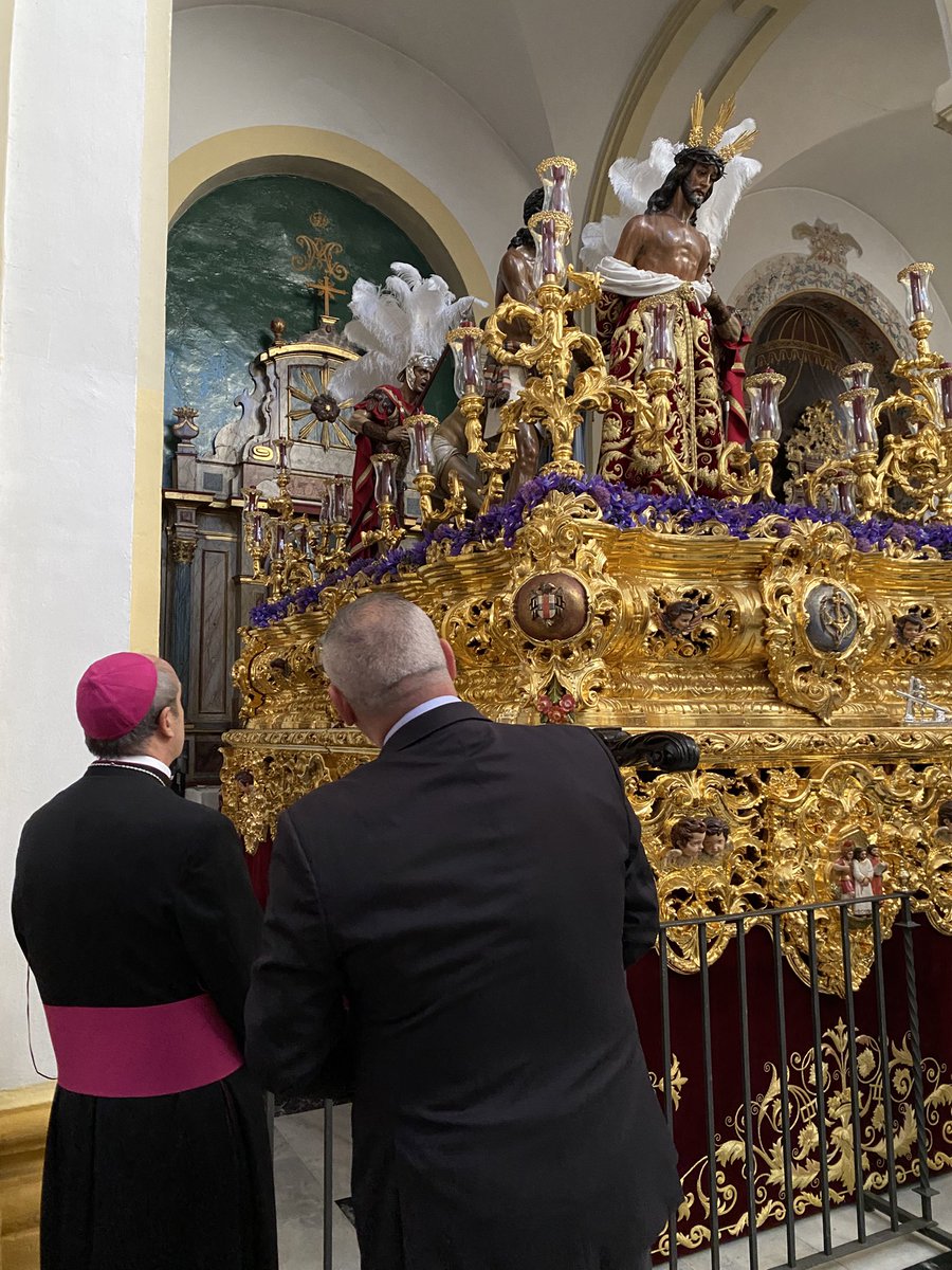 EsperanzaHdad's tweet photo. ACTUALIDAD | Visita del Obispo de Córdoba.

En la víspera de un nuevo Domingo de Ramos, hemos recibido la visita del Excmo. y Rvdmo. Sr. D. Jesús Fernández González, Obispo de nuestra Diócesis. https://t.co/KWRWpNFgoJ