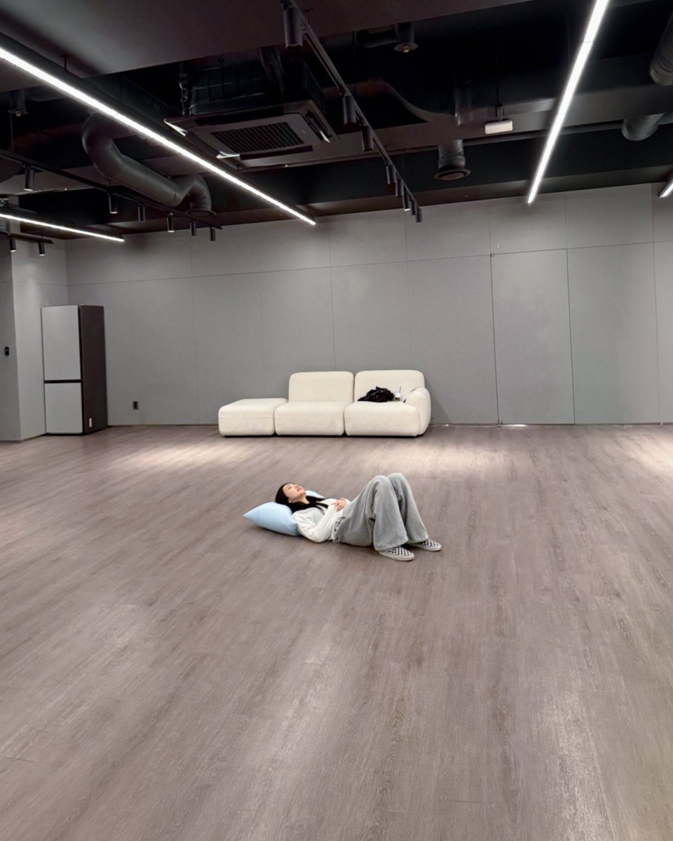 Red Velvet tweet media