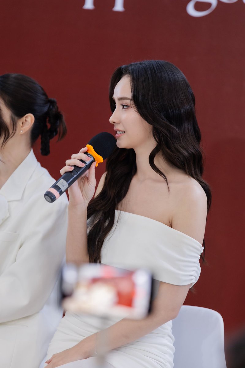 Trappings.co official tweet media