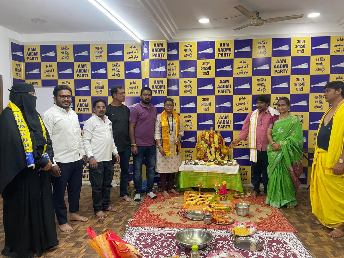 AapKaBRamuGoud's tweet photo. Celebrating Sri Rama Navami with devotion and a vision for "Rama Rajya"! 🚩

Today, the Aam Aadmi Party Telangana unit organized a grand Sri Sita Rama Kalyanam at our state office in Hyderabad. Performing the rituals alongside my wife, Durga, and joined by State Convenor Hema Sudarshan Jilozu, we prayed for the welfare of all people.

AAP is committed to the ideals of Dharma, justice, and transparency to ensure corruption-free governance for every citizen. 🙏✨
#SriRamaNavami #AAPTelangana #RamaRajya #Hyderabad #DharmaInGovernance @AamAadmiParty 
@ArvindKejriwal @PKakkar_ @AAPTELANGANA