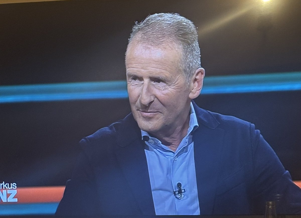 creation_2011 tweet media