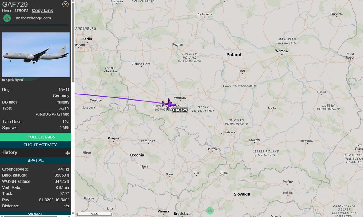 PolishMilRadar's tweet photo. 📅 28.03 🕒 10:03LT - 🇩🇪✈️ A321 do Rzeszowa 🇵🇱

🇩🇪 Siły Powietrzne Niemiec
✈️ Airbus A321-251NX "15+11"
🛫 Kolonia Bonn #EDDK 🇩🇪
🛬 Rzeszów-Jasionka #EPRZ 🇵🇱
#GAF729 leci na FL350 (10668 m)
🔗 https://t.co/CQGr7TWUwk

#POLMILRADAR https://t.co/r3Rnp7QahD