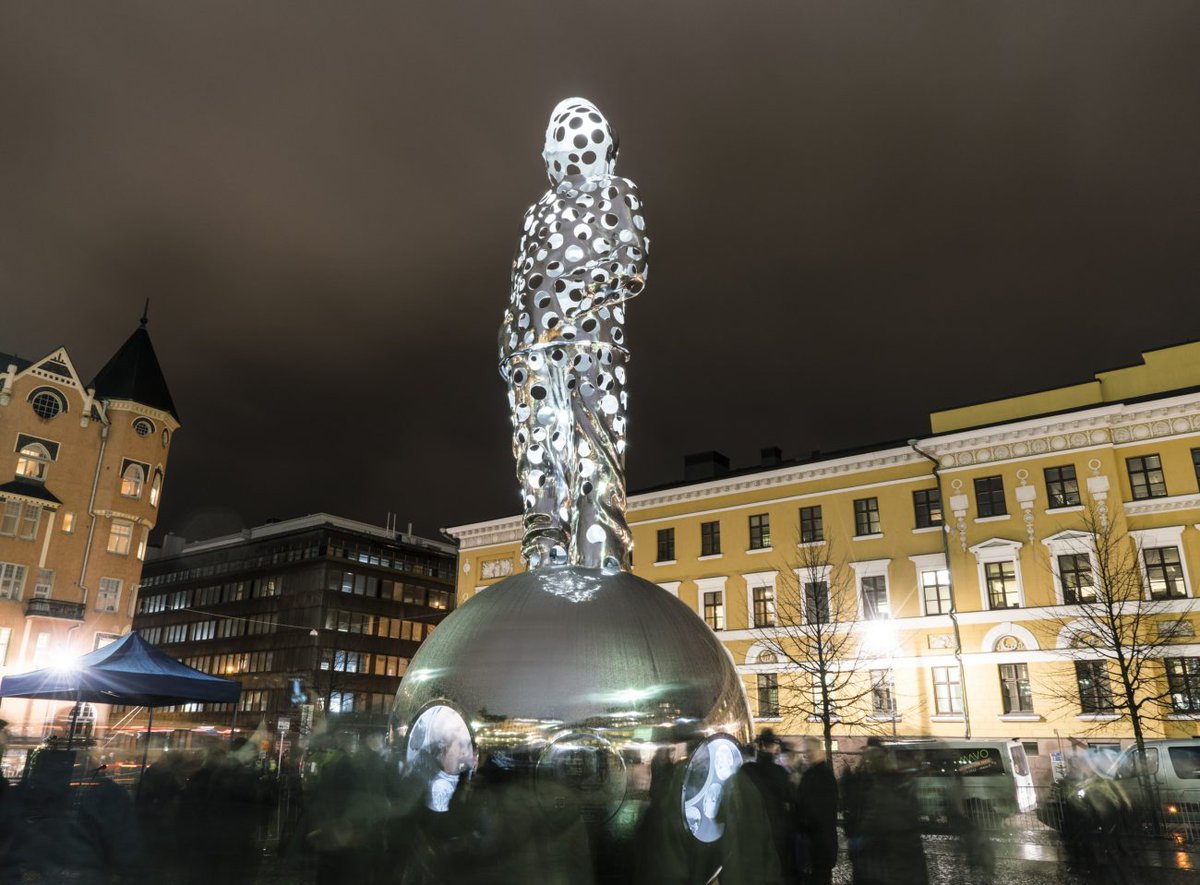 DiscoverFinland's tweet image. Did you know that nearly 300 public artworks from the city’s art collection are found in Helsinki’s parks, streets and squares?
hamhelsinki.fi/en/public-art/… 

Learn more about @HAMHelsinki Art Museum, which maintains the city's public art installations: 
discoveringfinland.com/destination/he…