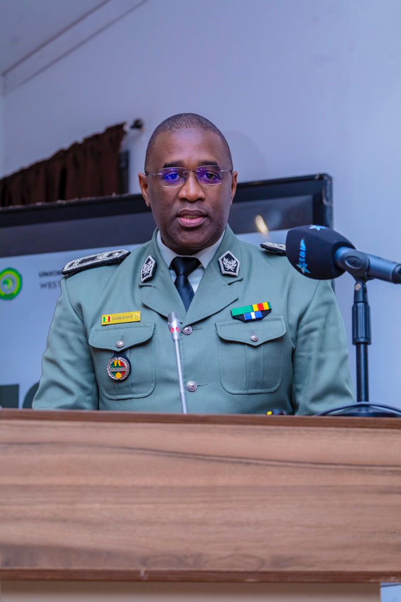 Douanes sénégalaises tweet media