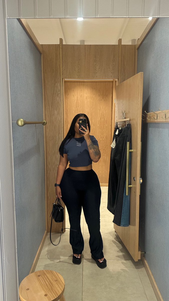 XOLI MFEKA🍑😈 tweet media