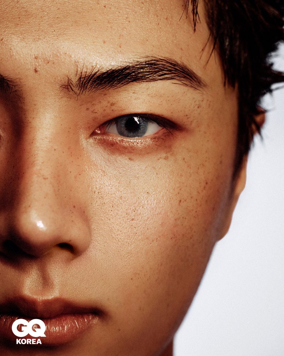 GQ KOREA tweet media