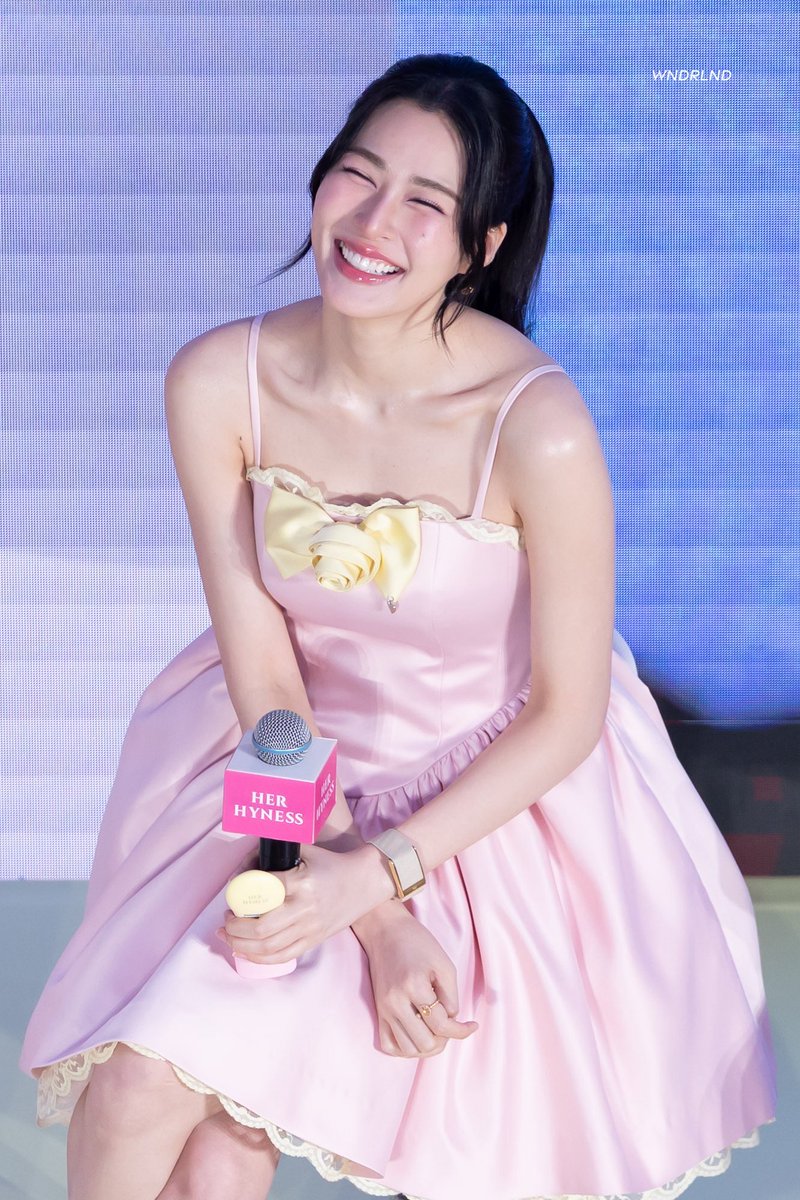 petalssourire's tweet photo. น่ารักกกกก ยิ้มตาปิดเลย 😍🫠 https://t.co/oM6wC9LEqP