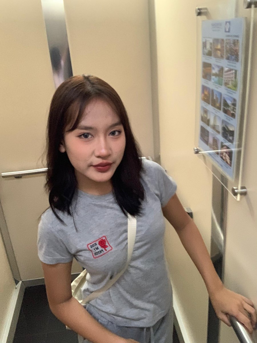 woff woff tweet media