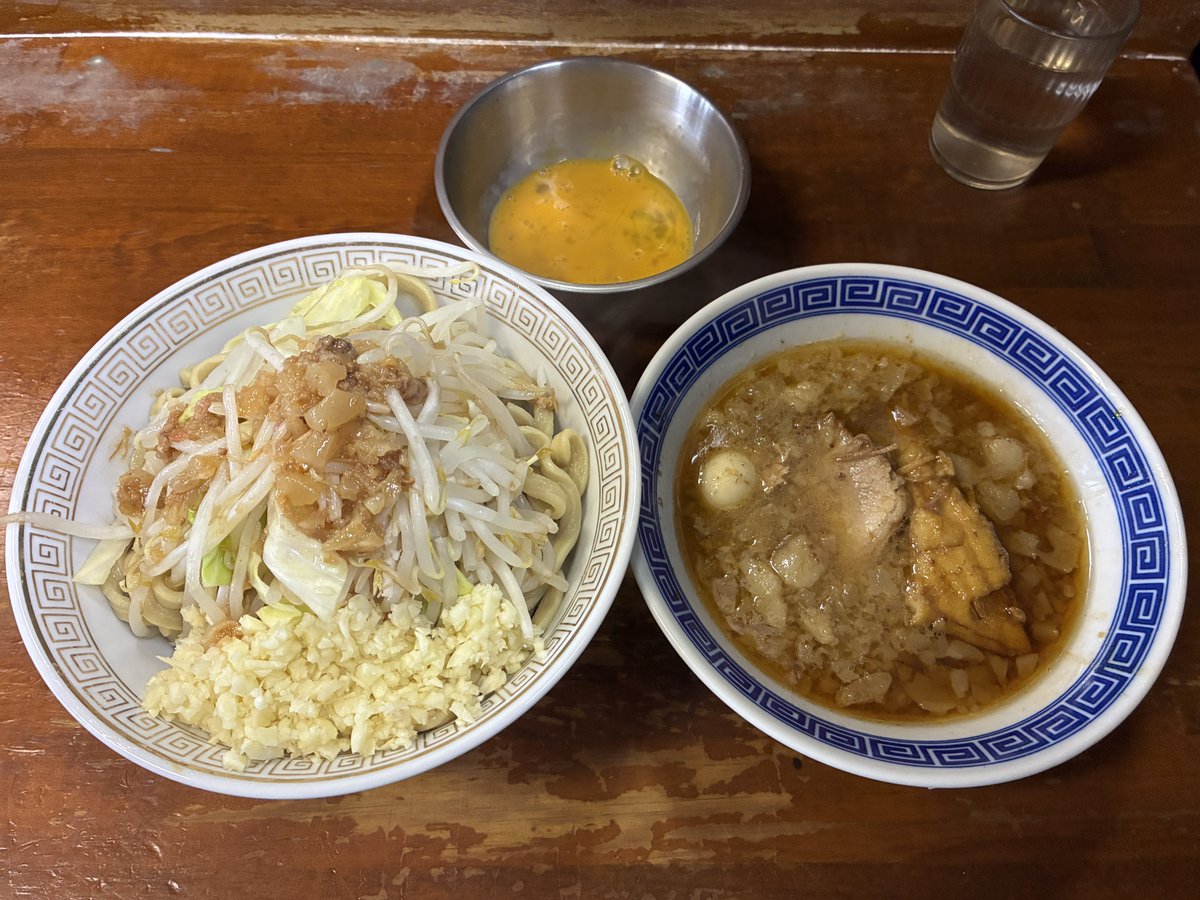 sento_hiroshi's tweet photo. 蓮爾新町一丁目店

限定シークワーサーつけ麺小カタメ
全マシニンニクマシマシ

酸っぱみと少し甘でズバズバ食べれます。
小でも体感少なく感じたので麺増ししても
良かったかもしれない。

次は汁なしで https://t.co/4pXKNKxMV3