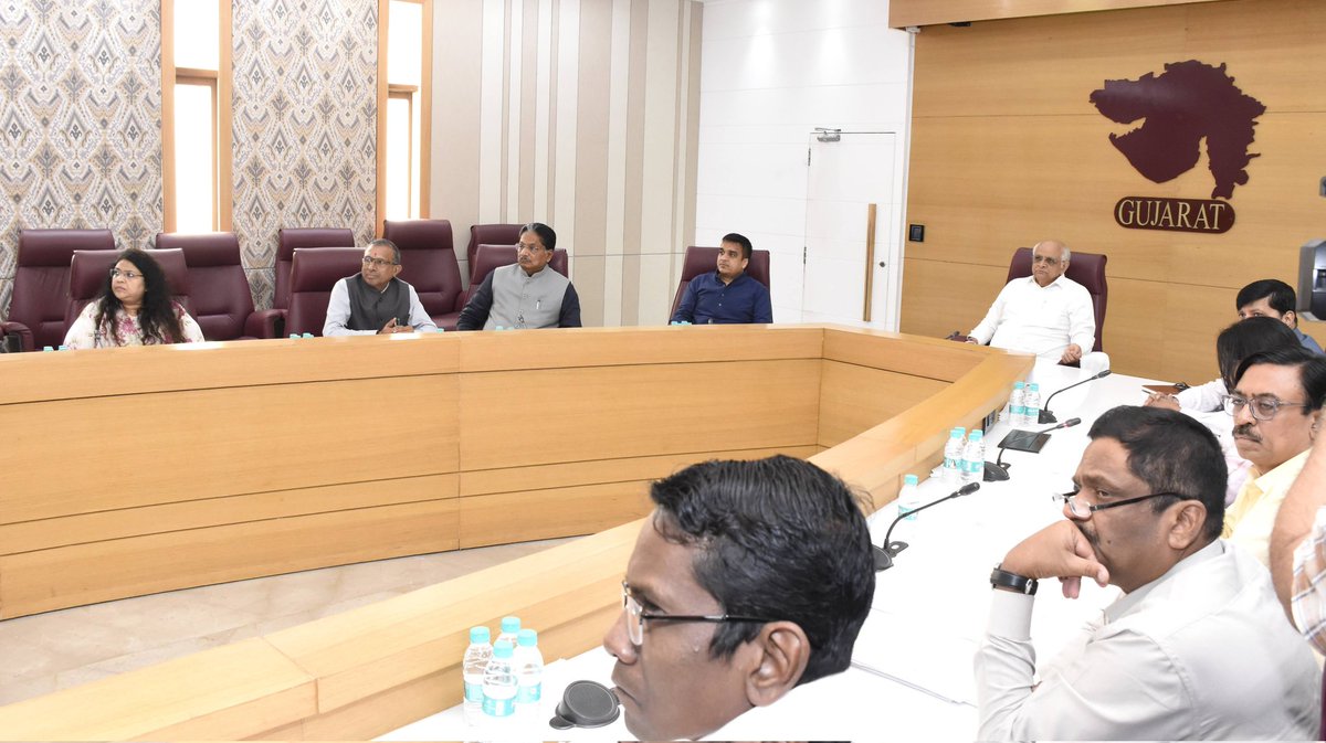 CMO Gujarat tweet media